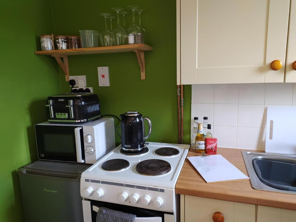 شقة Fletching  في Garden Flat At The Infamous Piltdown Man Pub المظهر الخارجي الصورة